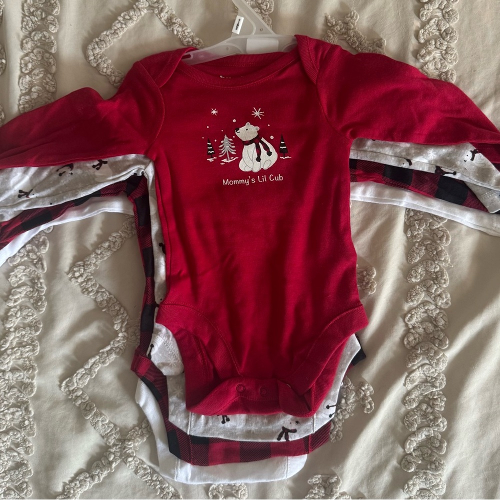 Charming Red Baby Bodysuit - Mommy's Lil Cub